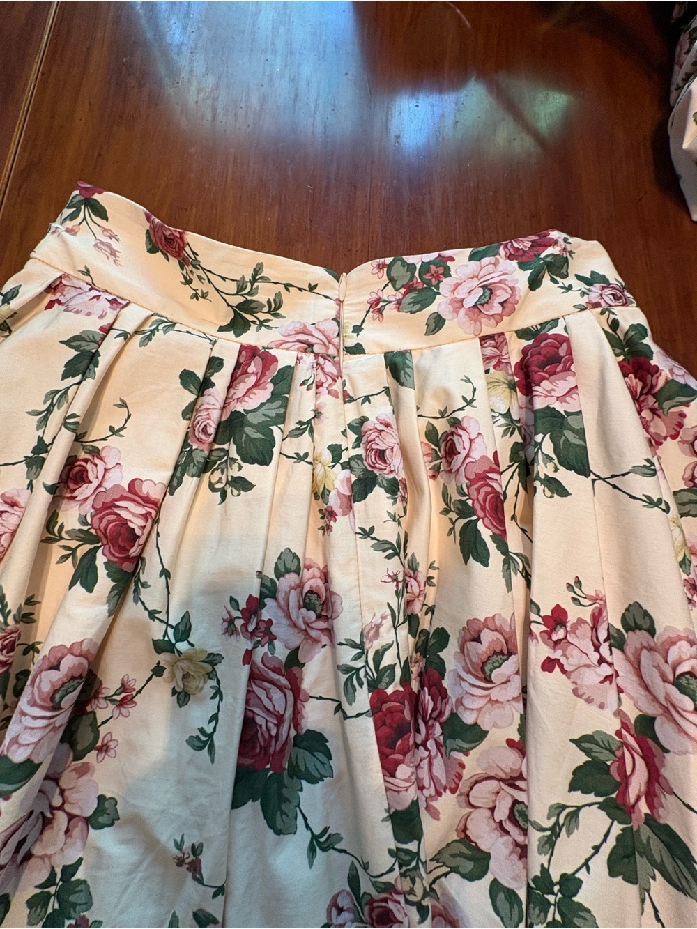 ANTONIO MELANI Cream Floral Maxi Dress with Pink Rose Print (2 piece set) - Picture 12 of 16